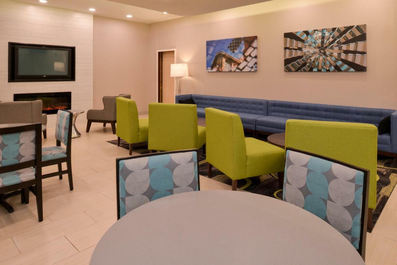 La Quinta By Wyndham Indianapolis South Hotel Buitenkant foto